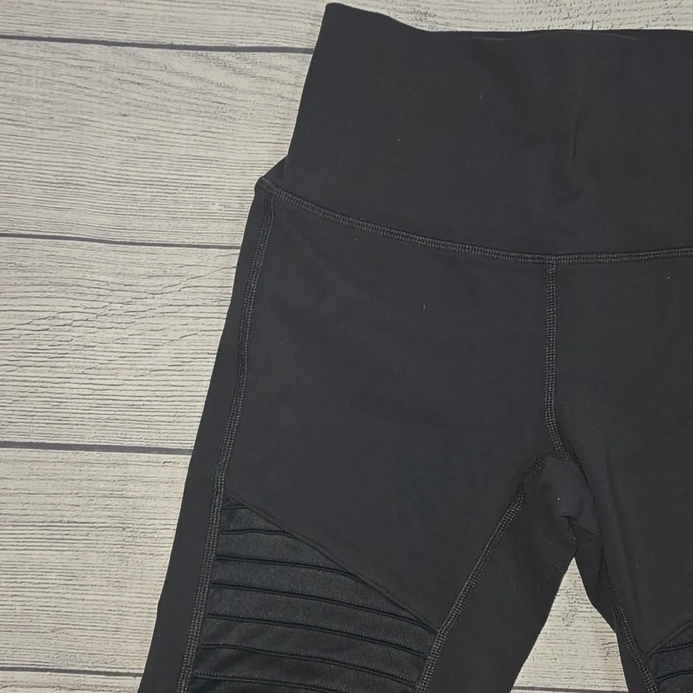 Alo Yoga Women's 7/8 High Waist Moto Leggings Gray Size S